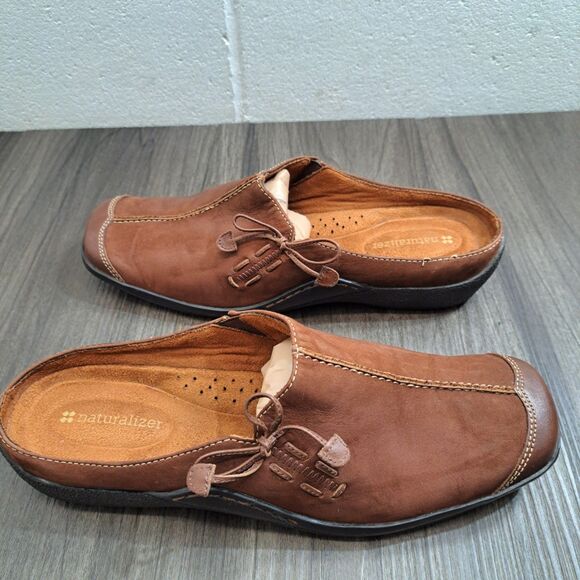 Naturalizer Brown Suede Leather Mules. Casual Slip On Clogs Women's Size 9M - Picture 3 of 7